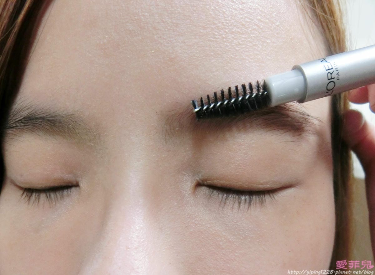LOREAL PARiS 巴黎萊雅3合1立體眉彩筆
