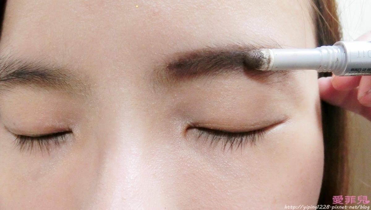 LOREAL PARiS 巴黎萊雅3合1立體眉彩筆