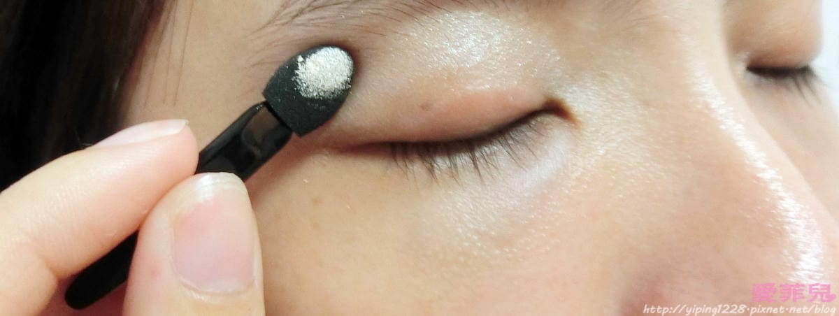 MAYBELLINE媚比琳