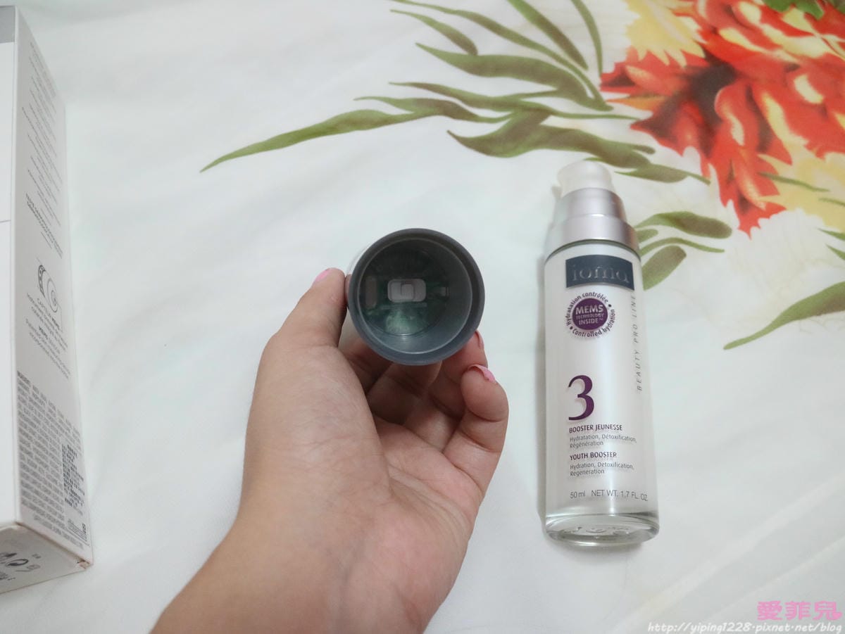 第一瓶上火星的晶片保養品!3秒鐘讓你知道肌膚今天的狀況、對症下量 BY IOMA抗皺返時精華乳 - 第9張圖 第一瓶上火星的晶片保養品!3秒鐘讓你知道肌膚今天的狀況、對症下量 BY IOMA抗皺返時精華乳