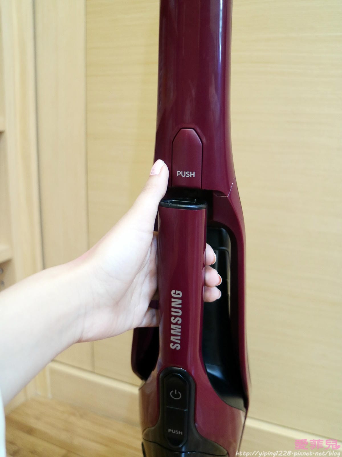 Samsung直立式無線吸塵器 Samsung直立式無線吸塵器