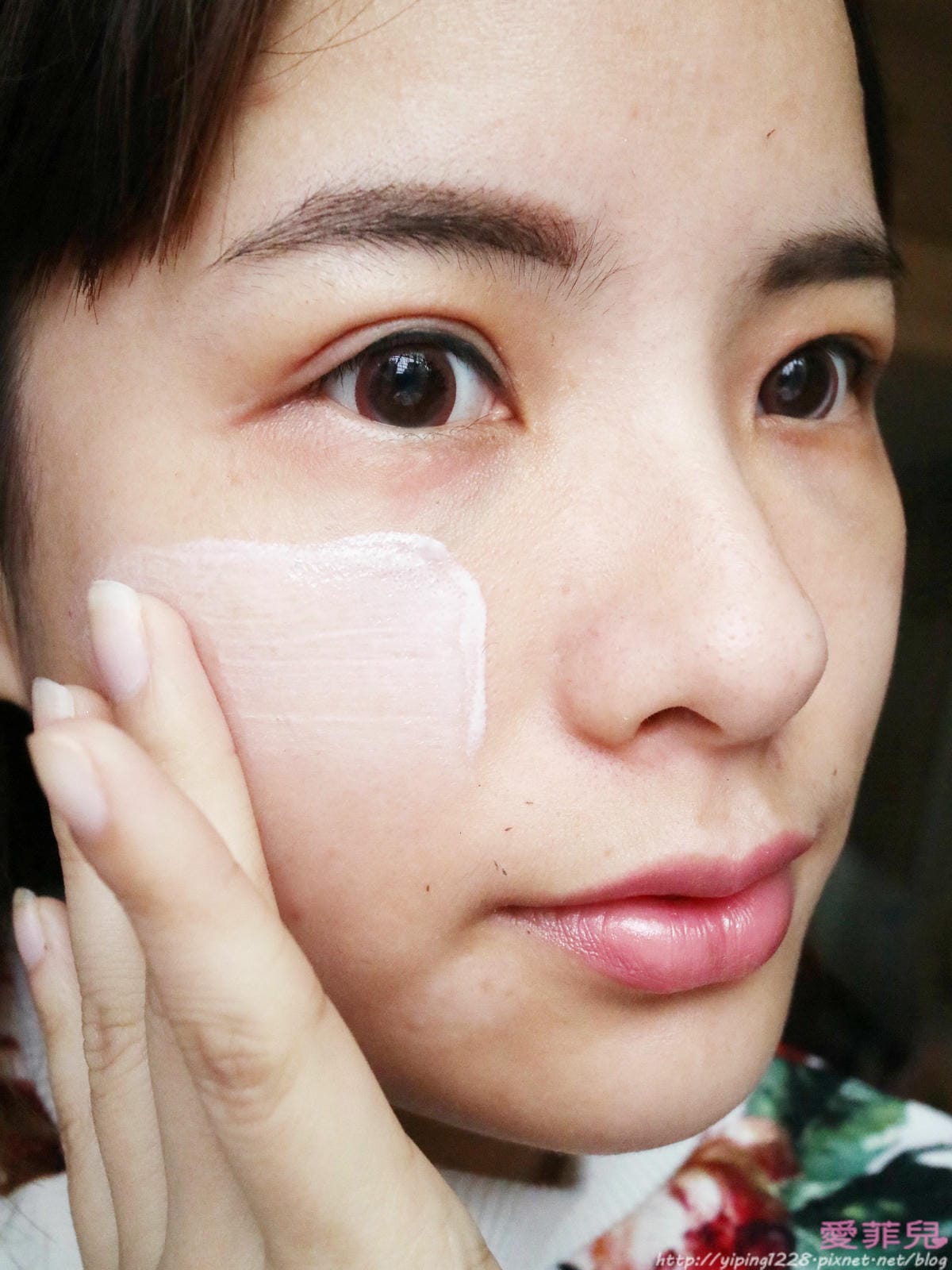 Za油光bye輕透妝前乳SPF25/PA+++&Za裸光亮白氣墊粉餅SPF30/PA++ Za油光bye輕透妝前乳SPF25/PA+++&Za裸光亮白氣墊粉餅SPF30/PA++