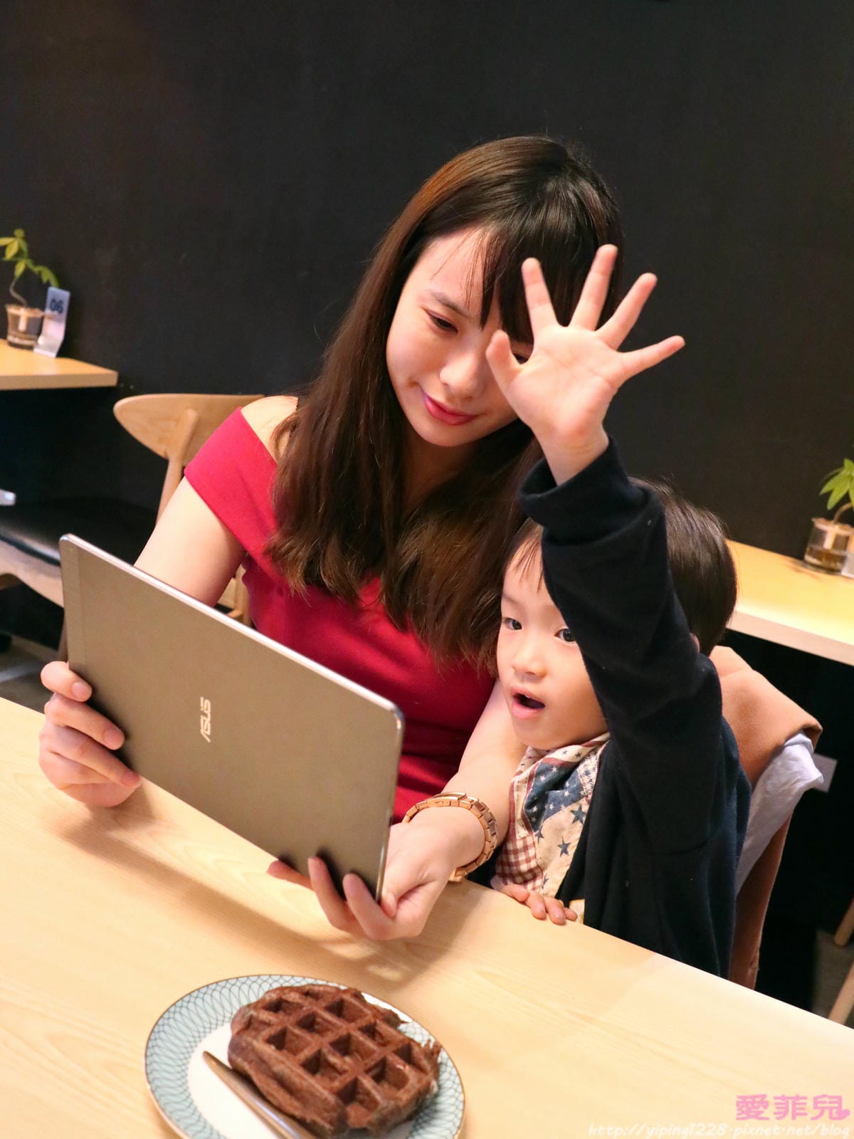 ASUS ZenPad 3S 10 LTE (Z500KL)平板