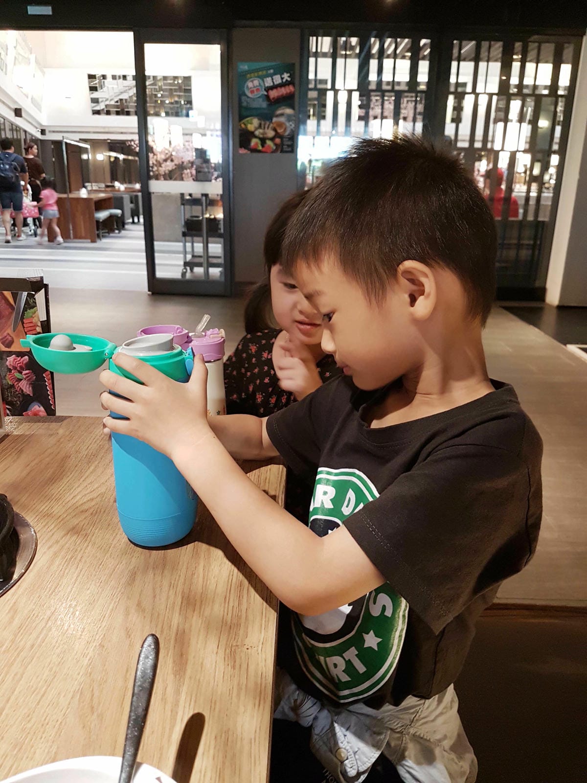 gululu 水精靈 讓你的小孩自然而然愛上喝水 gululu 水精靈 讓你的小孩自然而然愛上喝水
