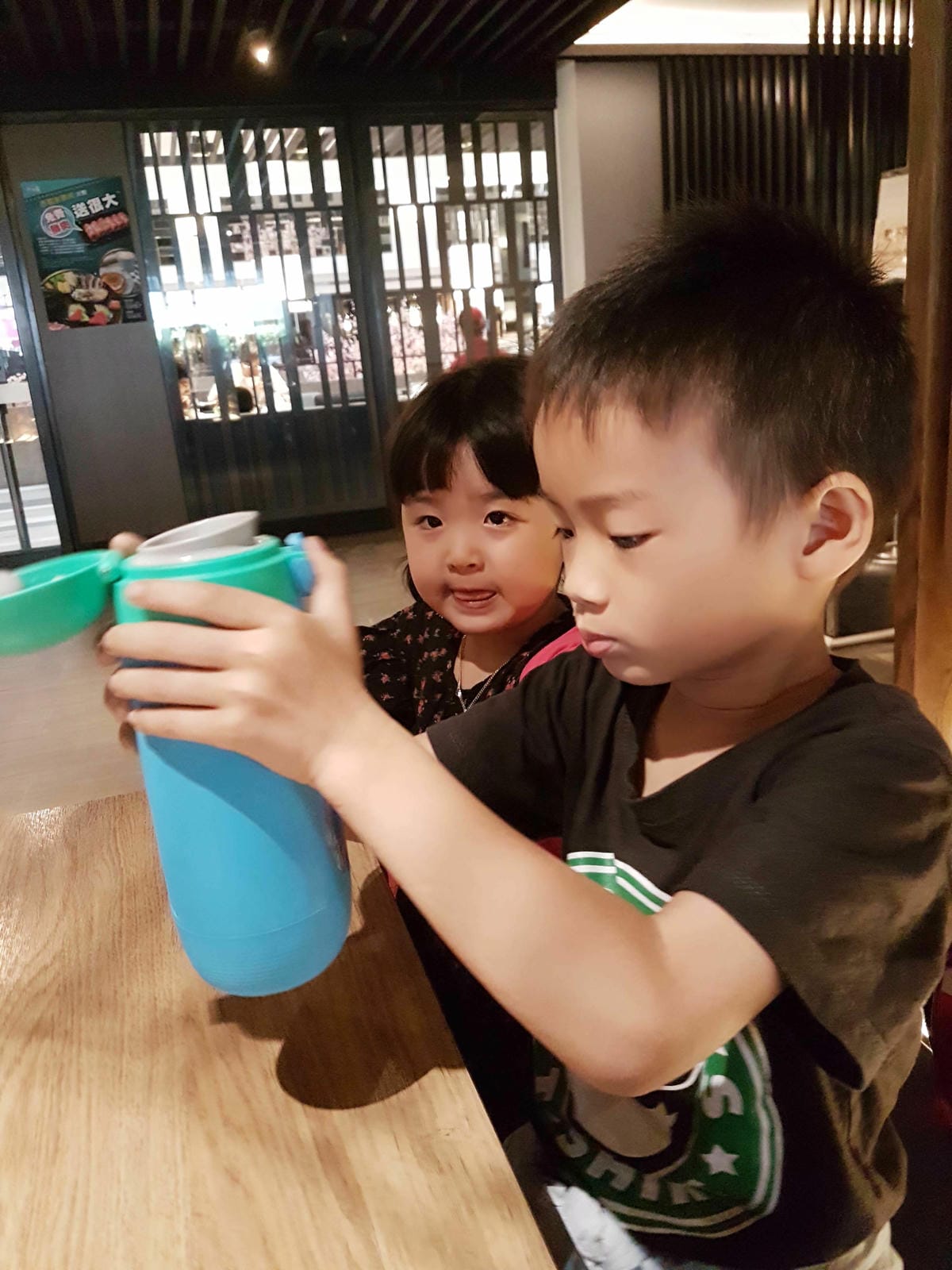 gululu 水精靈 讓你的小孩自然而然愛上喝水