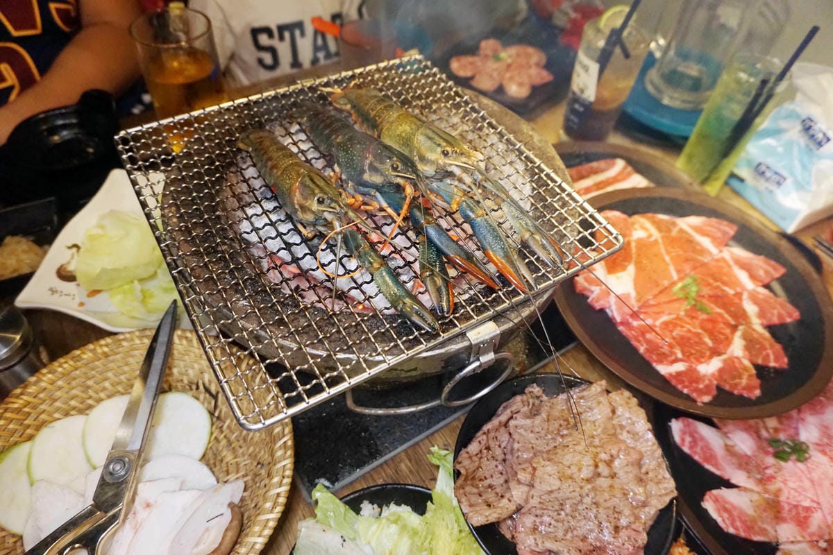 燒肉殿/東區燒烤吃到飽推薦/東區明星燒烤吃到飽 燒肉殿/東區燒烤吃到飽推薦/東區明星燒烤吃到飽