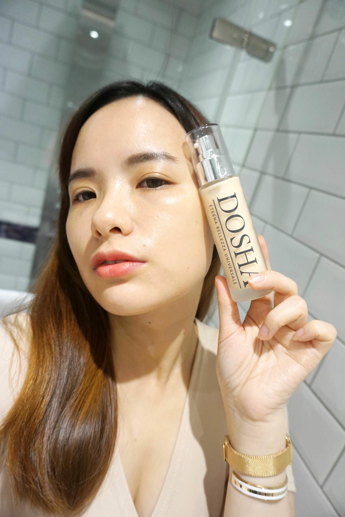 DOSHA兜莎艾地苯皙白滋養精乳 DOSHA兜莎艾地苯皙白滋養精乳