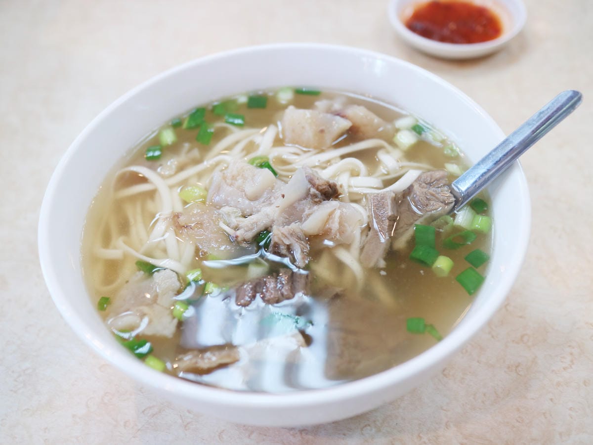 郭台銘吃的牛肉麵/金春發牛肉麵/北投必吃美食