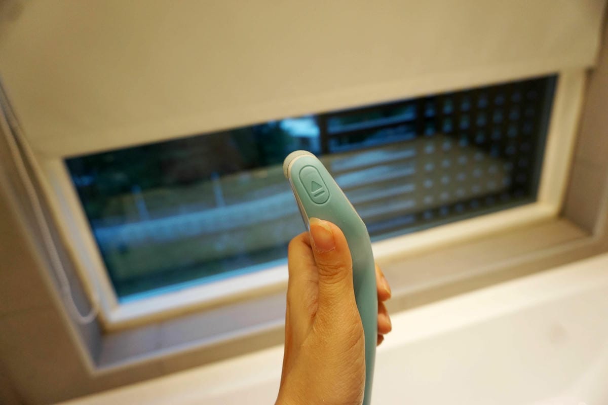 SCHOLL 爽健絲絨柔滑乾濕兩用電動去硬皮機 SCHOLL 爽健絲絨柔滑乾濕兩用電動去硬皮機