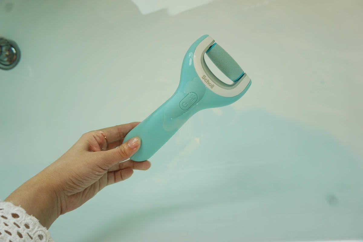 SCHOLL 爽健絲絨柔滑乾濕兩用電動去硬皮機 SCHOLL 爽健絲絨柔滑乾濕兩用電動去硬皮機