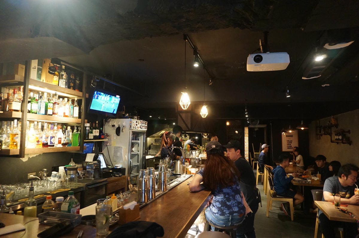 Range Bistrokaya/信義區居酒屋/酒吧/深夜美食/調酒/餐廳推薦 Range Bistrokaya/信義區居酒屋/酒吧/深夜美食/調酒/餐廳推薦