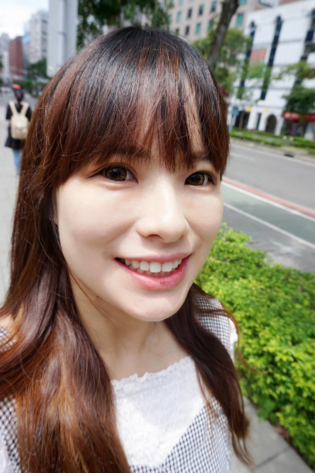 兒童牙醫/牙齒冷光美白診所推薦&rarr;怡登維美牙醫診所林葳醫師|6年牙醫專業訓練！