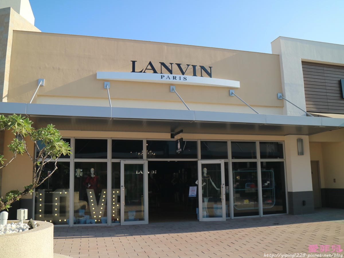 GLORIA OUTLETS 華泰名品城