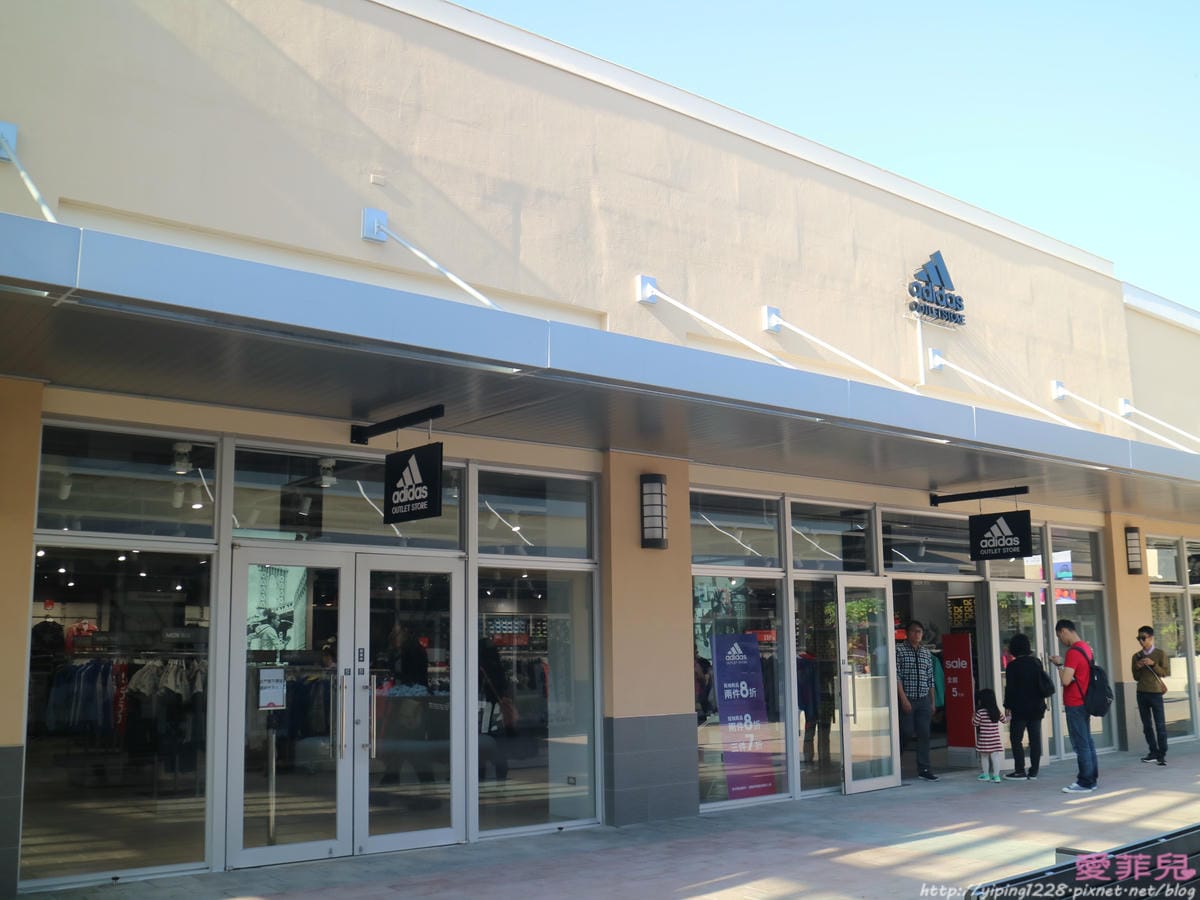 GLORIA OUTLETS 華泰名品城