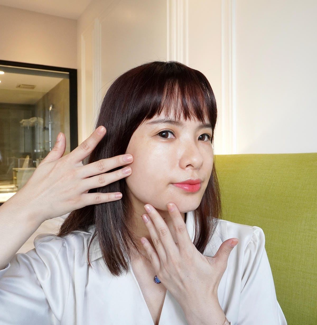 雅詩蘭黛極萃賦活花秘乳霜 雅詩蘭黛極萃賦活花秘乳霜