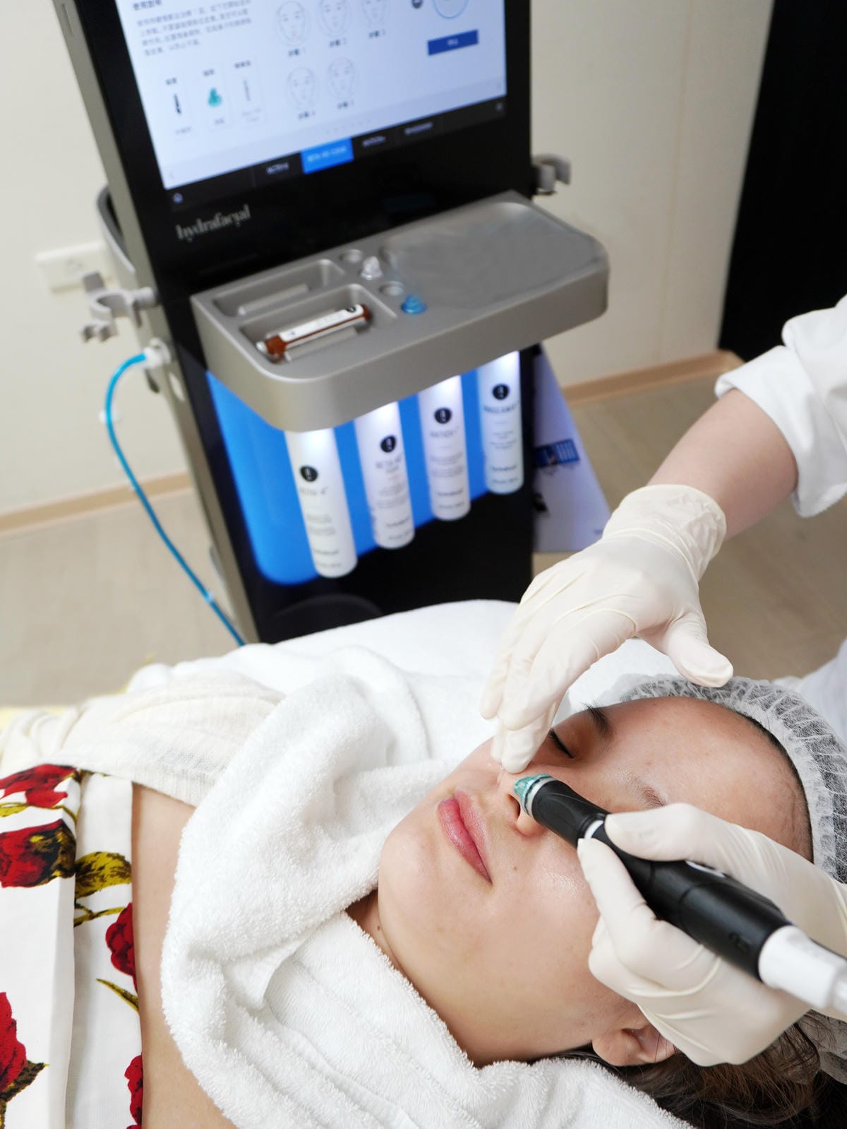 海菲秀 HydraFacial Taiwan/美國原裝進口溶液/全球水潤煥膚領導品牌/肌膚保濕發光/令人羨慕的膚質/上立皮膚科診所/ 海菲秀 HydraFacial Taiwan/美國原裝進口溶液/全球水潤煥膚領導品牌/肌膚保濕發光/令人羨慕的膚質/上立皮膚科診所/