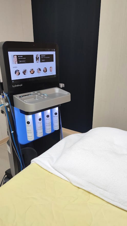 海菲秀 HydraFacial Taiwan/美國原裝進口溶液/全球水潤煥膚領導品牌/肌膚保濕發光/令人羨慕的膚質/上立皮膚科診所/ 海菲秀 HydraFacial Taiwan/美國原裝進口溶液/全球水潤煥膚領導品牌/肌膚保濕發光/令人羨慕的膚質/上立皮膚科診所/