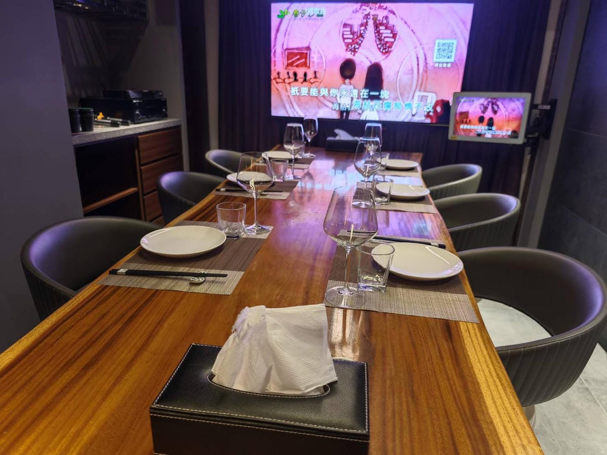台北南京三民捷運站餐廳推薦&rarr;閑閑餐酒館-港式活魚料理、必吃金牌乾炒牛河*適合家庭聚餐/附設私密唱歌包廂