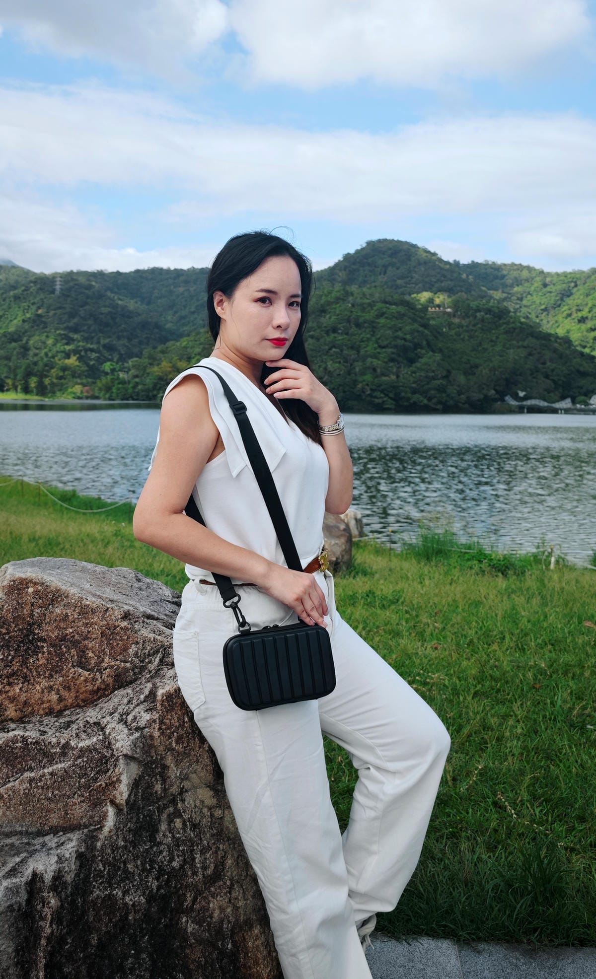 【Travel Blue 藍旅】寧靜頸枕/親膚烤漆斜背包/ 【Travel Blue 藍旅】豪華旅行眼罩/ 【Travel Blue 藍旅】飛行耳塞收納組 【Travel Blue 藍旅】寧靜頸枕/親膚烤漆斜背包/ 【Travel Blue 藍旅】豪華旅行眼罩/ 【Travel Blue 藍旅】飛行耳塞收納組